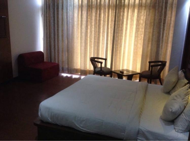 Hotel Parth Inn Ghaziabad Exteriör bild
