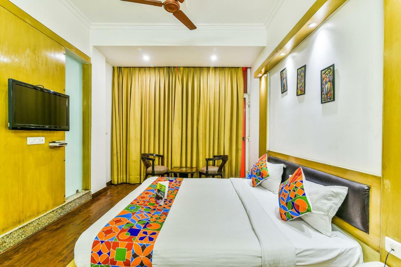 Hotel Parth Inn Ghaziabad Exteriör bild