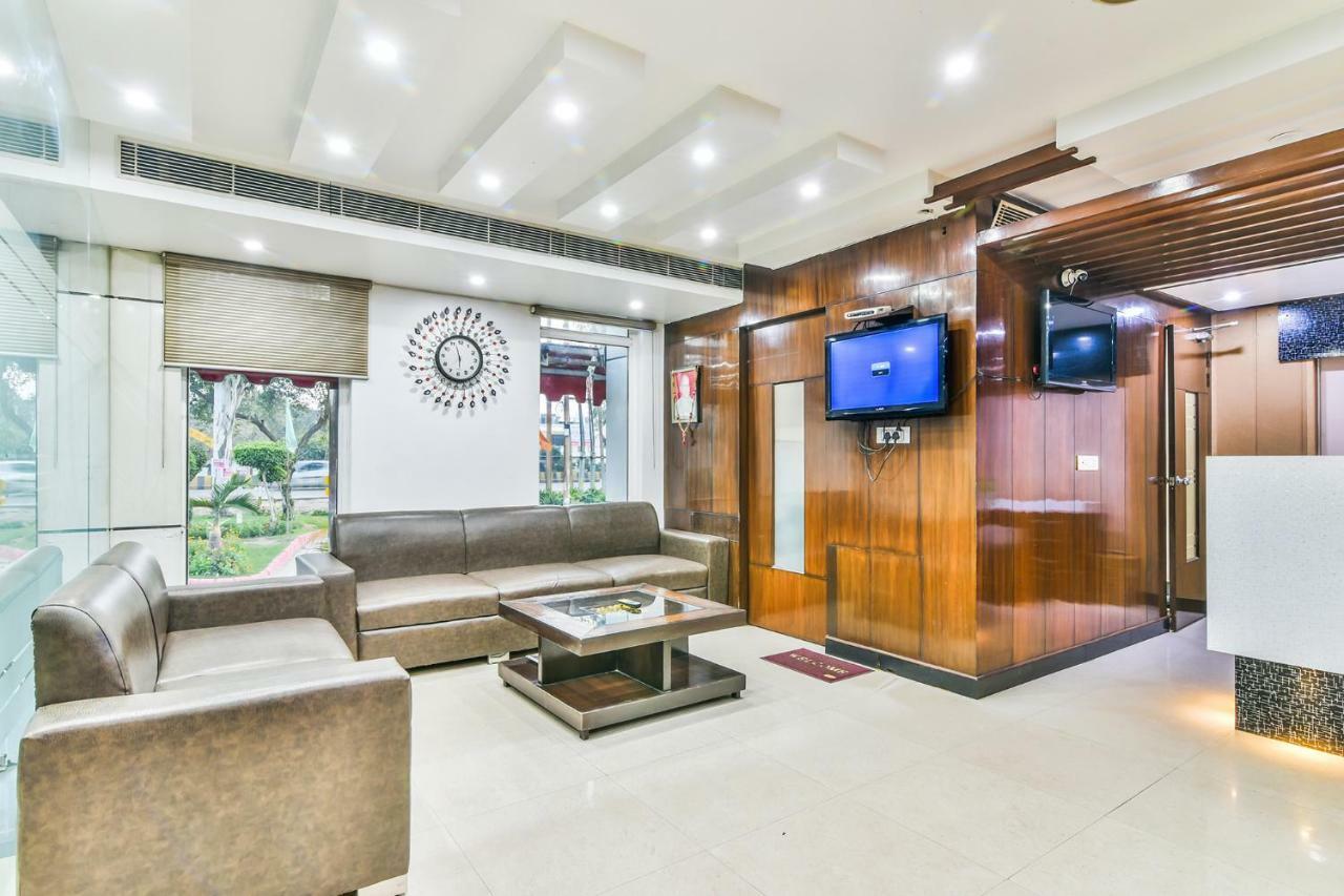 Hotel Parth Inn Ghaziabad Exteriör bild
